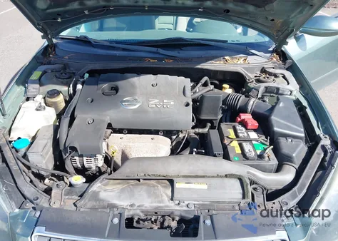 2005 Nissan Altima 2.5 S from USA, damaged, VIN 1N4AL11D35C301814